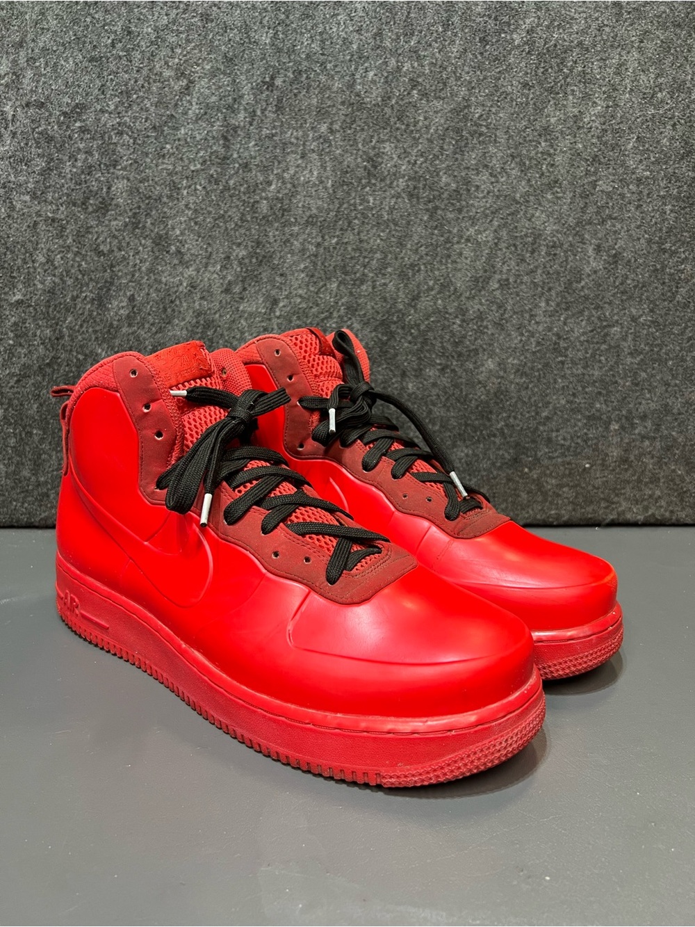 Nike Men’s Air Force 1 Foamposite Cups “University Red” size 12